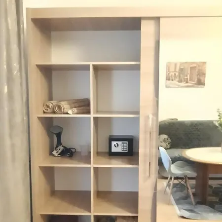 Anne Apartment *